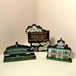 SHELIA - The Daisy Connection- Store Sign & 2 Houses- Dancing Pavilion / Seasons